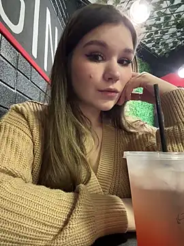 PumaShyXD online show from March 2026 10:33:01 AM