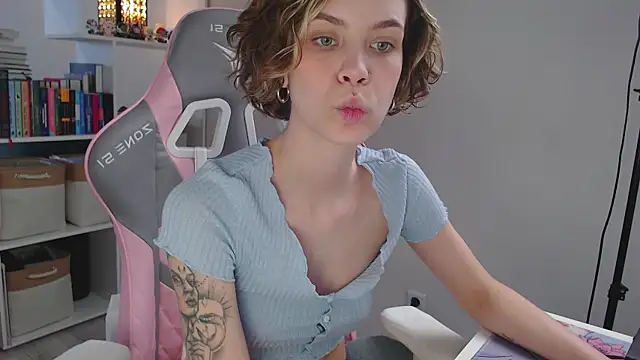 milly ross online show from December 2024 06:40:01 AM