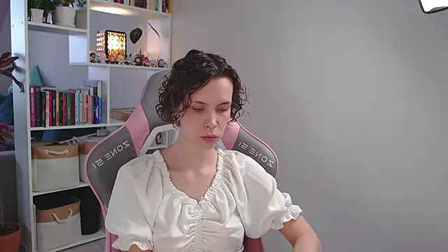 milly ross online show from January 2025 06:45:01 AM