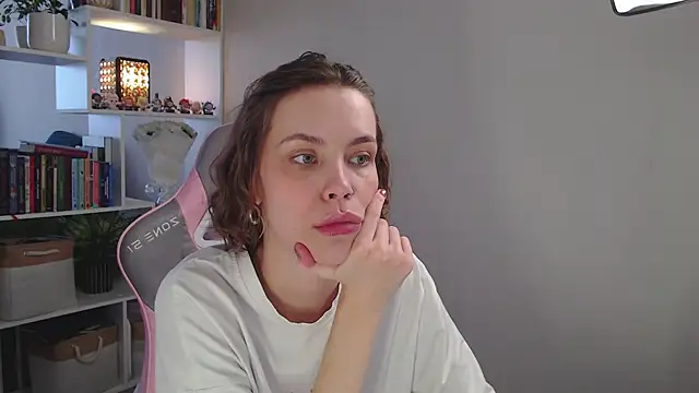 milly ross online show from February 2025 08:10:01 AM