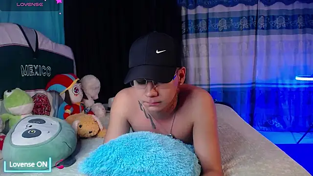 Snapshot of mexican_cum chatting on April 2026 01:36:01 AM mexican cum online show from April 2026 01:36:01 AM