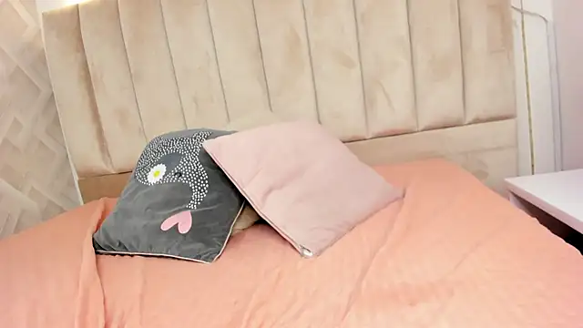 Anniie Queen online show from February 2026 03:16:02 AM