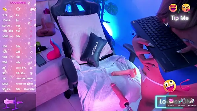 Snapshot of LiaaGenner chatting on February 2025 10:26:02 PM LiaaGenner online show from February 2025 10:26:02 PM