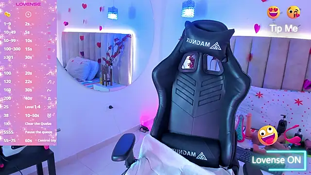 Snapshot of LiaaGenner chatting on February 2025 07:30:01 PM LiaaGenner online show from February 2025 07:30:01 PM