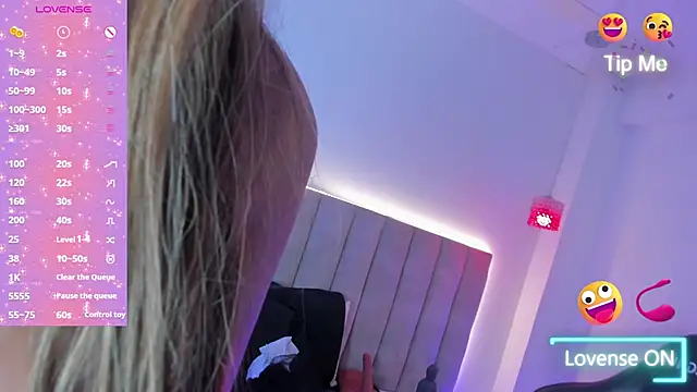 Snapshot of LiaaGenner chatting on March 2025 09:43:02 PM LiaaGenner online show from March 2025 09:43:02 PM