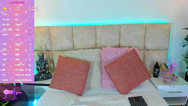 Snapshot of LiaaGenner chatting on September 2025 07:02:02 PM LiaaGenner online show from September 2025 07:02:02 PM