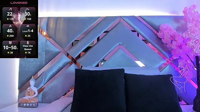 Snapshot of LiaaGenner chatting on November 2025 02:43:02 AM LiaaGenner online show from November 2025 02:43:02 AM