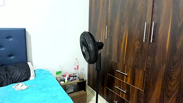 brenda sofia2 online show from November 2025 04:17:01 PM