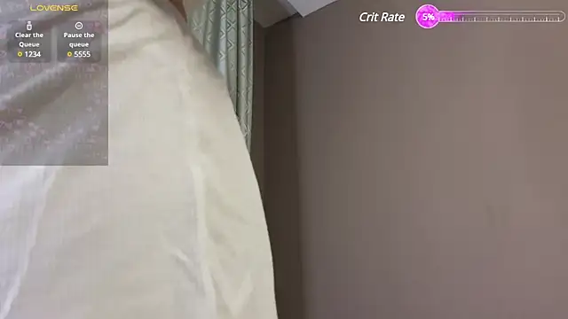 Snapshot of yumimia chatting on December 2024 02:17:02 PM yumimia online show from December 2024 02:17:02 PM