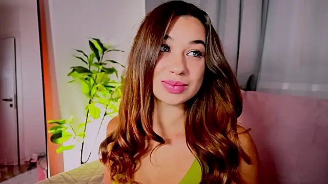 Snapshot of divetagrace chatting on September 2025 08:56:02 PM divetagrace online show from September 2025 08:56:02 PM