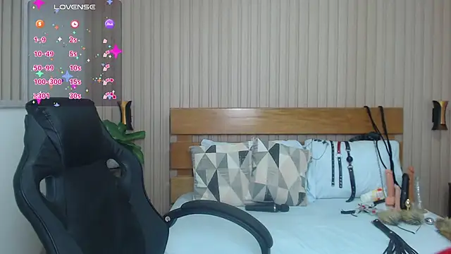 Snapshot of luciana_ballesteros_ chatting on March 2025 12:46:01 PM luciana ballesteros  online show from March 2025 12:46:01 PM