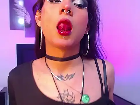 lilithnyx333 online show from February 2026 10:28:02 PM