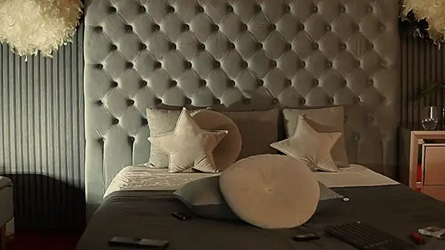 AmelyNoir online show from February 2025 04:27:02 AM