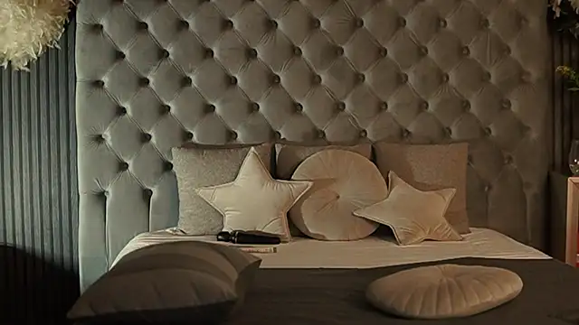 AmelyNoir online show from February 2025 05:45:02 AM