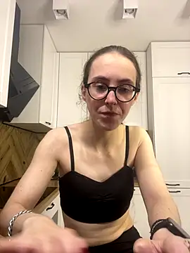 MartiniiSelenna online show from October 2025 05:40:01 AM