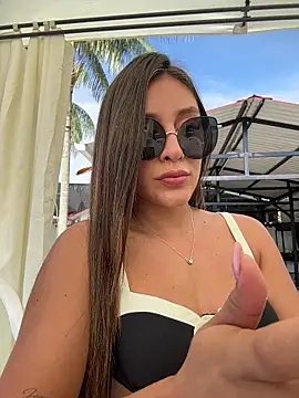 Rose-euphoria online show from October 2025 01:40:02 PM