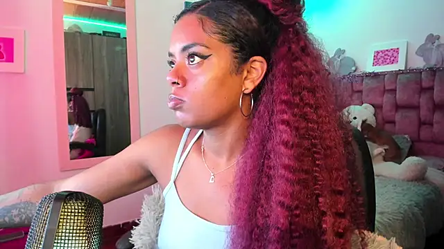 Snapshot of ladyrd1 chatting on December 2024 08:10:02 PM ladyrd1 online show from December 2024 08:10:02 PM