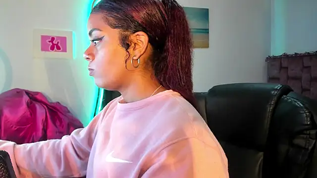 Snapshot of ladyrd1 chatting on December 2024 03:47:02 AM ladyrd1 online show from December 2024 03:47:02 AM