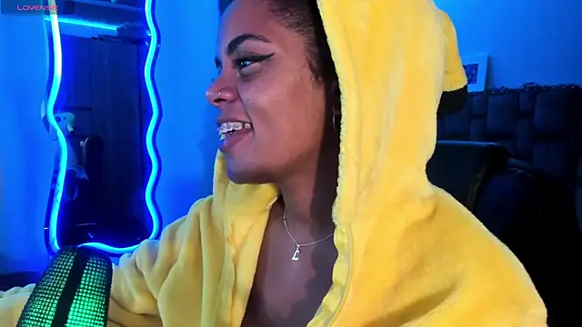 Snapshot of ladyrd1 chatting on December 2024 08:15:02 AM ladyrd1 online show from December 2024 08:15:02 AM