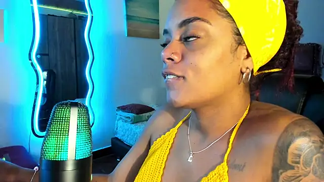 Snapshot of ladyrd1 chatting on January 2025 08:43:01 AM ladyrd1 online show from January 2025 08:43:01 AM