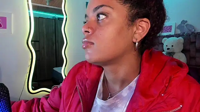 Snapshot of ladyrd1 chatting on February 2025 09:44:02 AM ladyrd1 online show from February 2025 09:44:02 AM