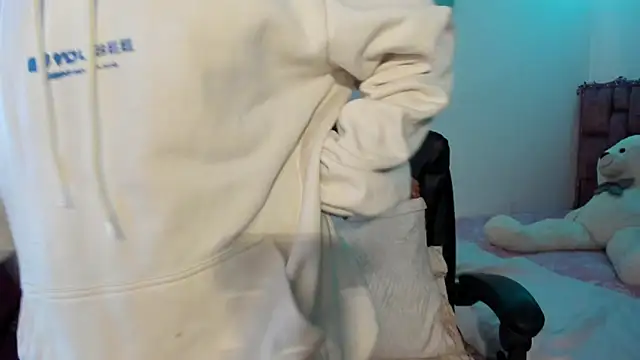 Snapshot of ladyrd1 chatting on March 2025 10:49:01 AM ladyrd1 online show from March 2025 10:49:01 AM