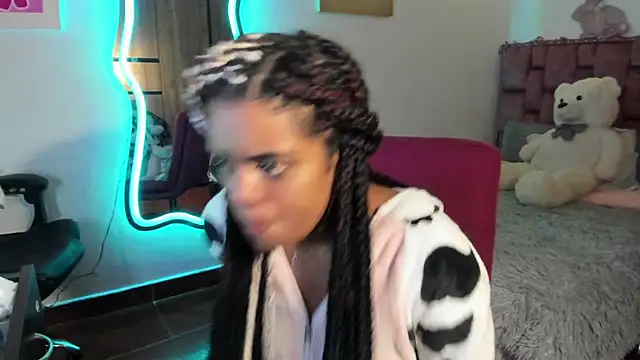 Snapshot of ladyrd1 chatting on March 2025 06:32:01 AM ladyrd1 online show from March 2025 06:32:01 AM