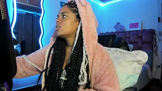 Snapshot of ladyrd1 chatting on March 2025 04:35:01 AM ladyrd1 online show from March 2025 04:35:01 AM