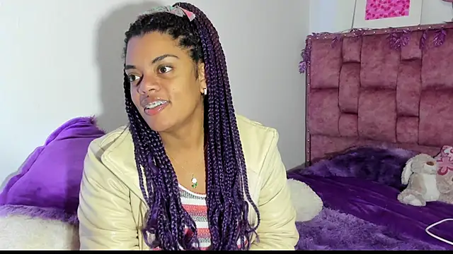 Snapshot of ladyrd1 chatting on October 2025 07:07:02 AM ladyrd1 online show from October 2025 07:07:02 AM