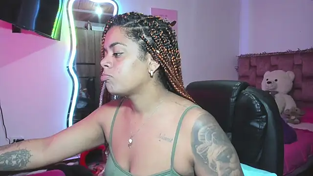 ladyrd1 online show from February 2026 01:05:01 PM