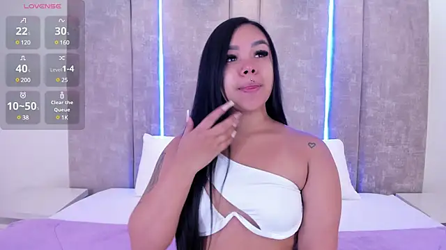 Snapshot of MarianaGarciaa__ chatting on February 2025 11:17:01 AM MarianaGarciaa online show from February 2025 11:17:01 AM