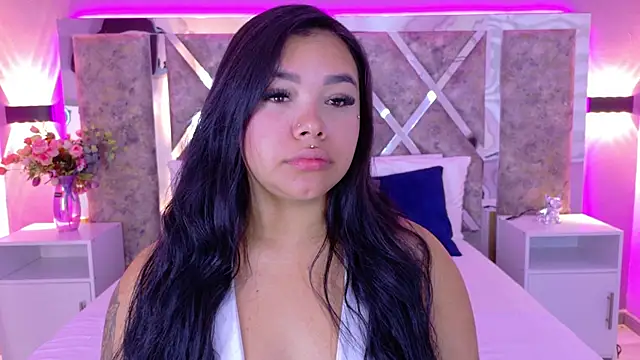 Snapshot of MarianaGarciaa__ chatting on October 2025 07:21:01 PM MarianaGarciaa online show from October 2025 07:21:01 PM