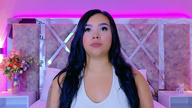 Snapshot of MarianaGarciaa__ chatting on October 2025 07:00:01 PM MarianaGarciaa online show from October 2025 07:00:01 PM