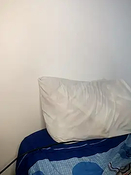 lovely kitt online show from March 2025 06:01:01 AM