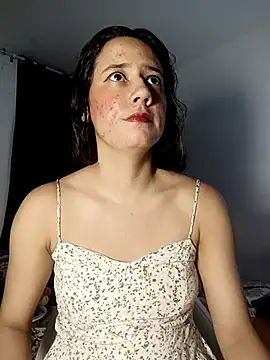 lovely kitt online show from October 2025 01:39:02 AM