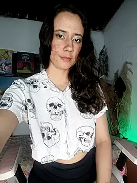 lovely kitt online show from March 2026 10:02:02 PM