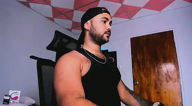 Sebas-hott online show from February 2025 02:47:02 AM