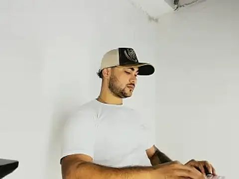 Sebas-hott online show from November 2025 10:34:01 PM