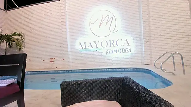 Snapshot of sabrinamilani chatting on November 2025 03:18:02 AM sabrinamilani online show from November 2025 03:18:02 AM