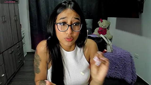 Snapshot of isa_bellaa0 chatting on January 2025 08:04:01 AM isa bellaa0 online show from January 2025 08:04:01 AM