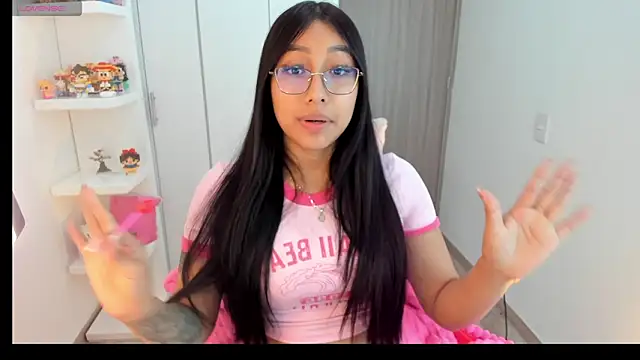 Snapshot of isa_bellaa0 chatting on October 2025 04:15:01 AM isa bellaa0 online show from October 2025 04:15:01 AM