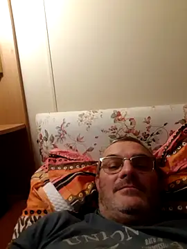 Snapshot of Gavin_6969 chatting on October 2025 10:54:02 PM Gavin 6969 online show from October 2025 10:54:02 PM