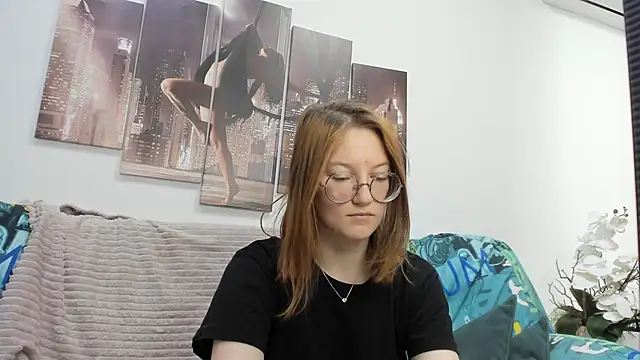 Snapshot of Fiery_mary chatting on May 2026 03:34:01 AM Fiery mary online show from May 2026 03:34:01 AM