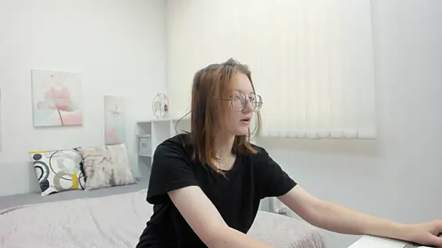 Snapshot of Fiery_mary chatting on May 2026 05:04:02 AM Fiery mary online show from May 2026 05:04:02 AM