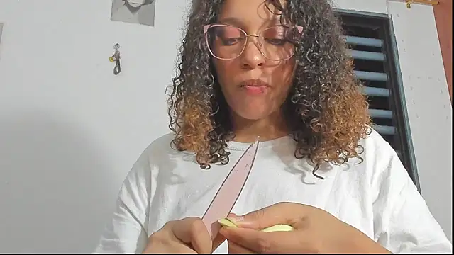 Ada gales  online show from November 2025 04:44:01 AM