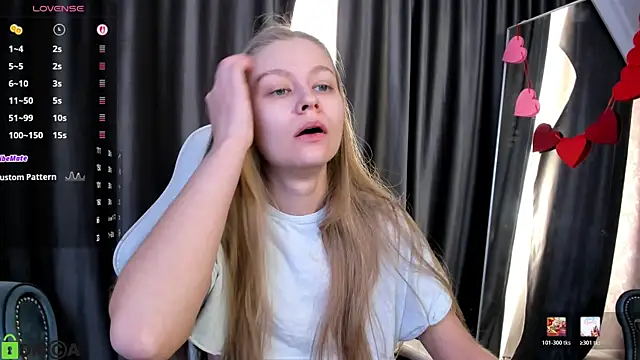 Snapshot of Polumna_cute chatting on February 2026 09:28:02 AM Polumna cute online show from February 2026 09:28:02 AM