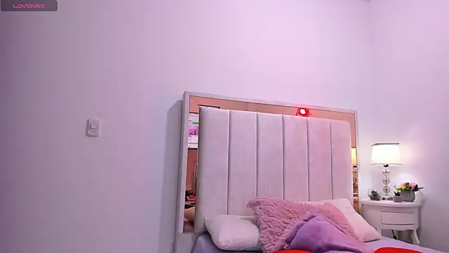 michelle madson  online show from December 2024 01:45:02 PM