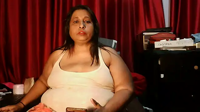 Snapshot of raniofsex02 chatting on May 2026 04:25:01 PM raniofsex02 online show from May 2026 04:25:01 PM