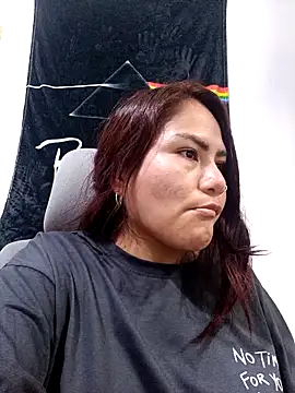 ZUCAAT online show from October 2025 05:27:01 AM