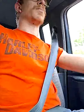 Snapshot of REDHAMMER_ chatting on April 2026 09:17:02 PM REDHAMMER online show from April 2026 09:17:02 PM